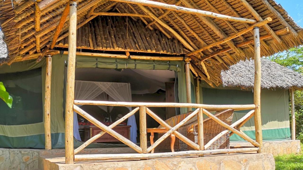 Osero Lodge Ololaimutiek Esterno foto