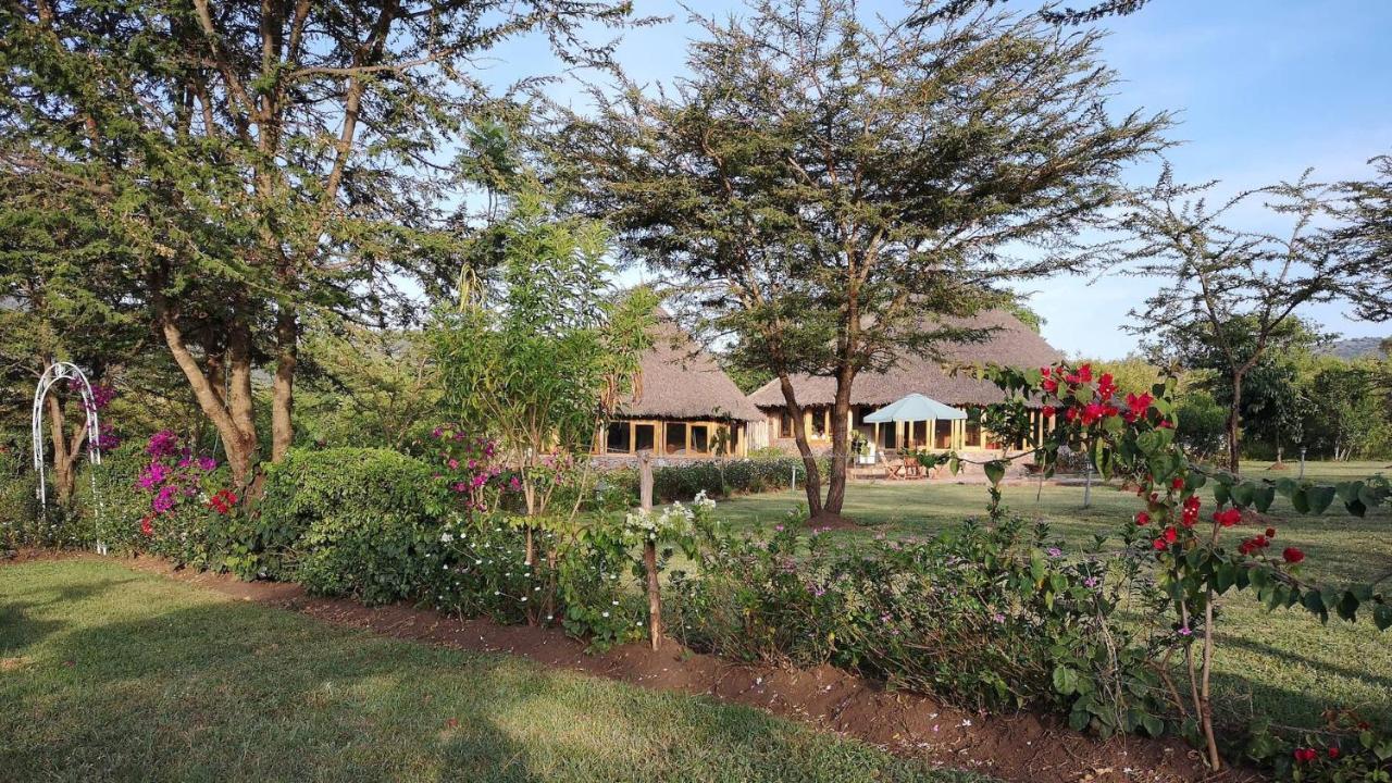 Osero Lodge Ololaimutiek Esterno foto