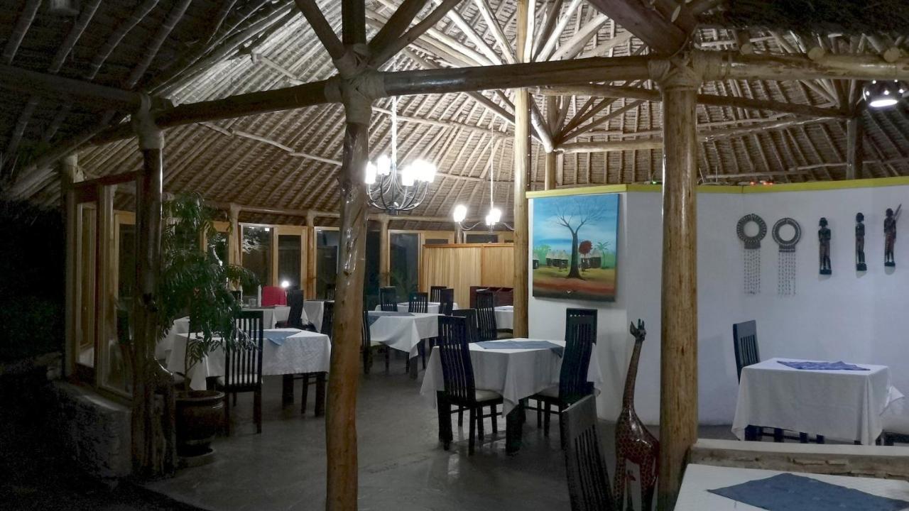 Osero Lodge Ololaimutiek Esterno foto