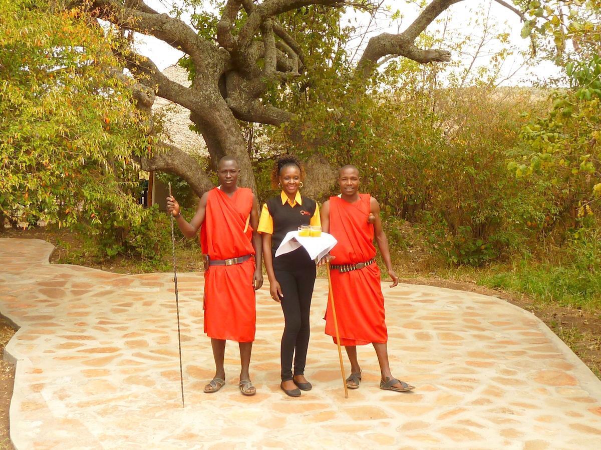 Osero Lodge Ololaimutiek Esterno foto